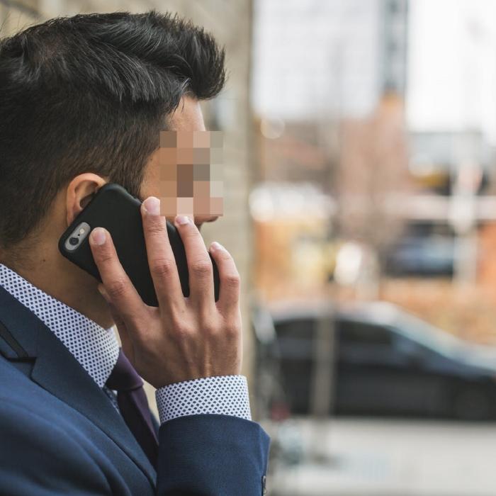Italia. Badantă româncă obsedată de fostul iubit, un îngrijitor român: L-a hărțuit cibernetic și fizic