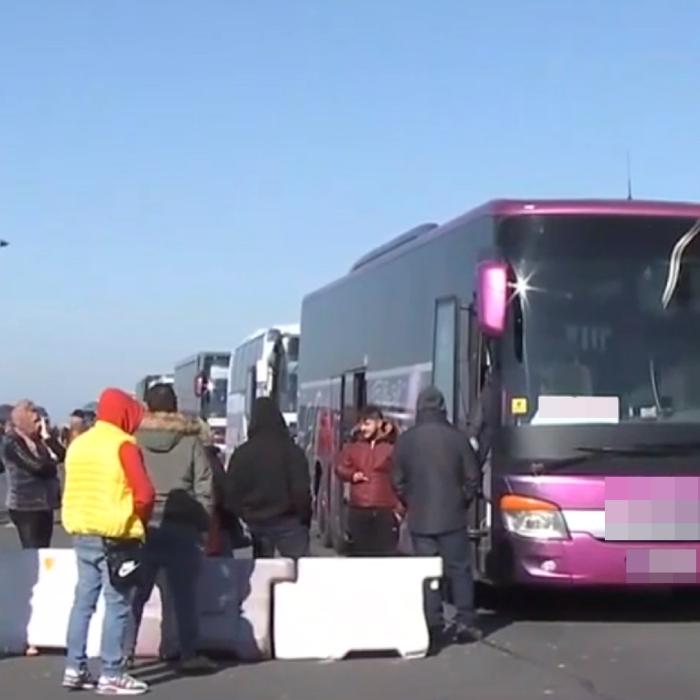 Dezvăluiri incendiare în presa italiană despre corupţia din vămile din România: „3.000 de euro mită la un autocar. Autobuzele, niciodată oprite!”