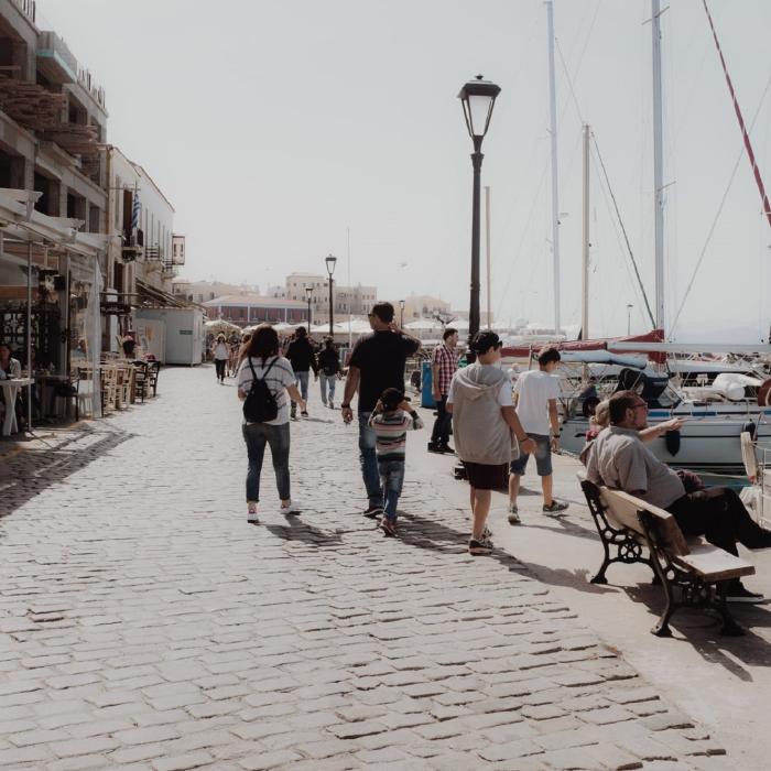 Grecia. Familie de români, obligată să se izoleze: „Am rămas șocați când am citit lucruri care nu se întâmplaseră”