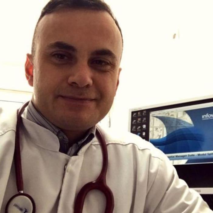 Medicul Marinescu, despre masca de protecţie: „Purtată corect, în două săptămâni am putea clar să vedem o îmbunătățire”