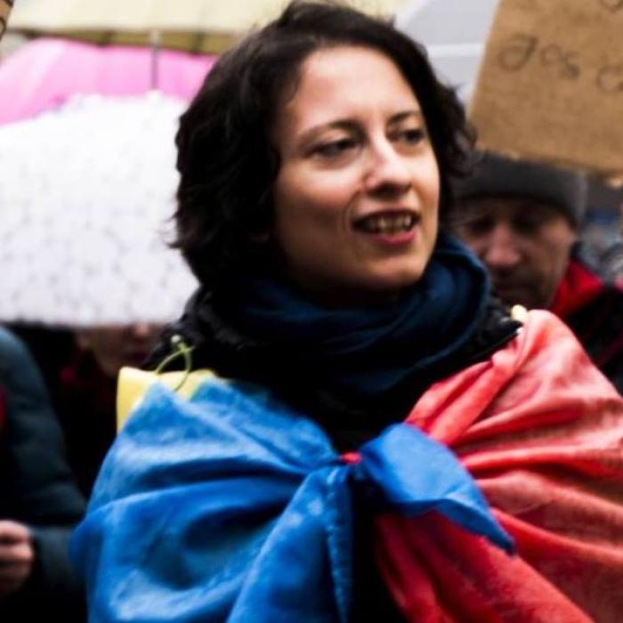 Româncă din Italia, concediu de coșmar în România: „Am cules trei saci de gunoaie / nu plătesc să respir aerul ăla viciat“