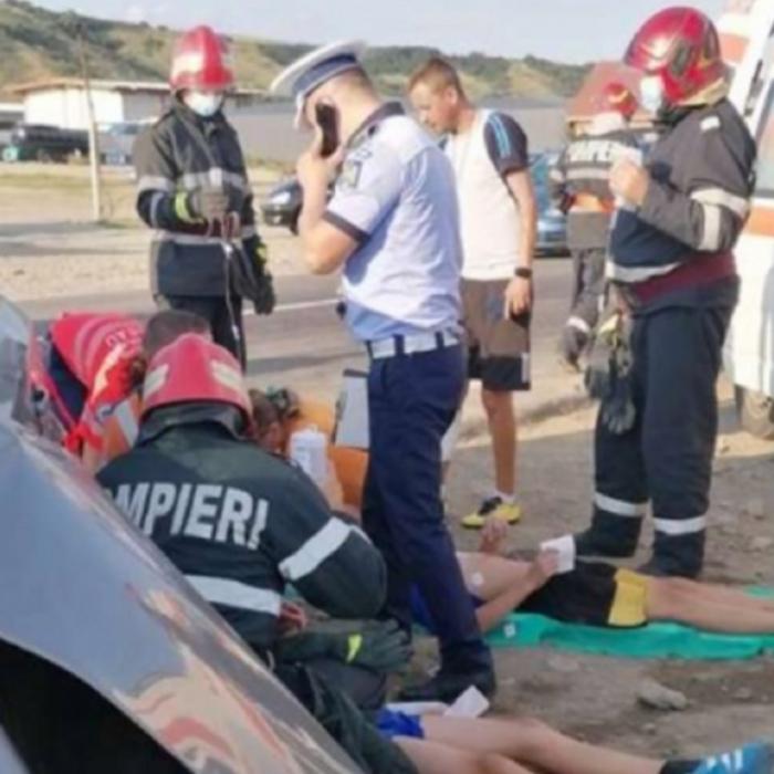 Accident îngrozitor. Cinci copii români, duși la spital