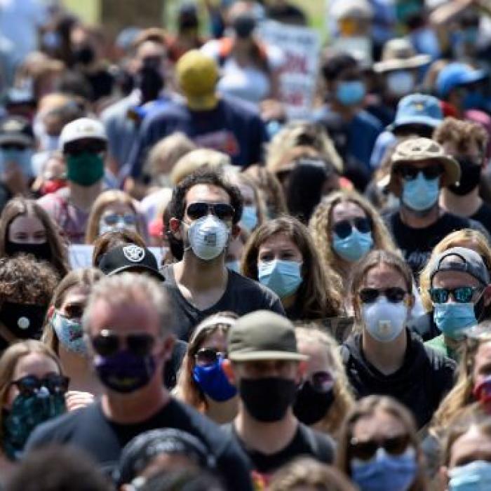 Bilanţ 24 august. România înregistrează 825 infectări cu COVID-19 în 24 de ore. Primul copil, ucis de virus