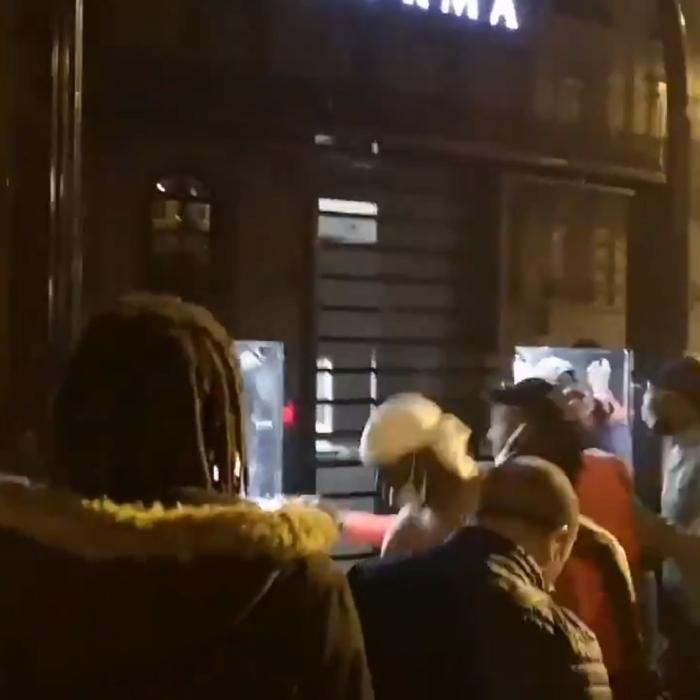 Violențe la Paris în timpul şi după finala Ligii Campionilor, pierdută de PSG (FOTO+VIDEO)