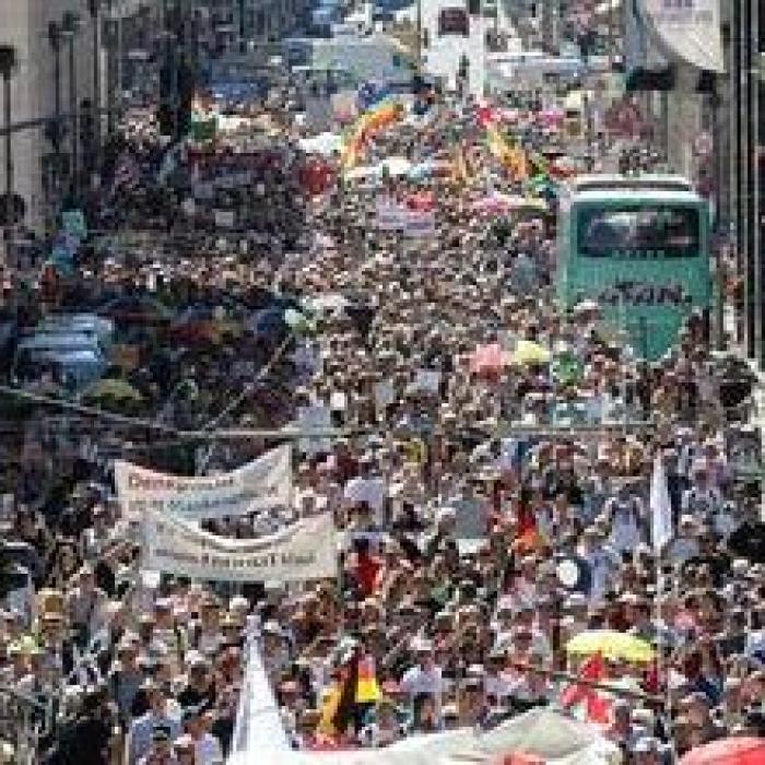 Germania. Protestul „anti-corona“ de la Berlin, „SPART“ de polițiști: Aproape 20.000 de manifestanți adunați