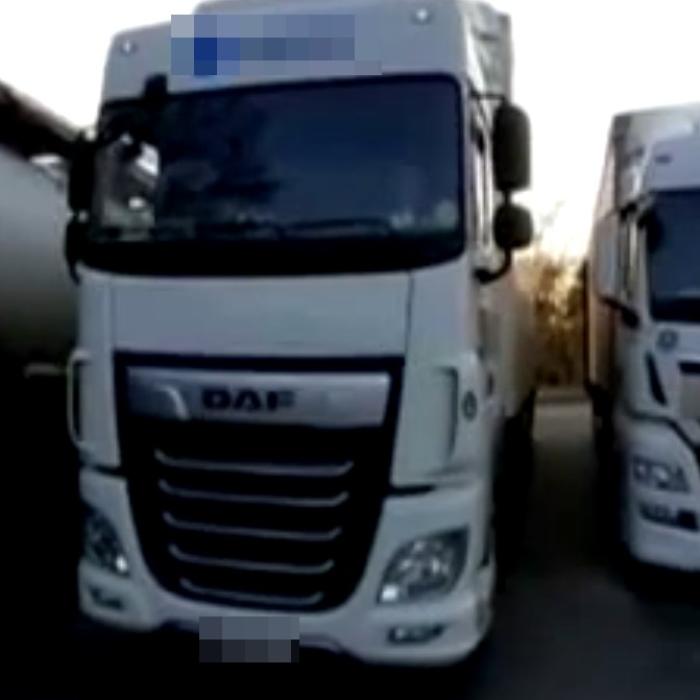 La granița dintre Olanda și Belgia: Un transportator construiește un hotel pentru șoferii angajați, în mare parte români