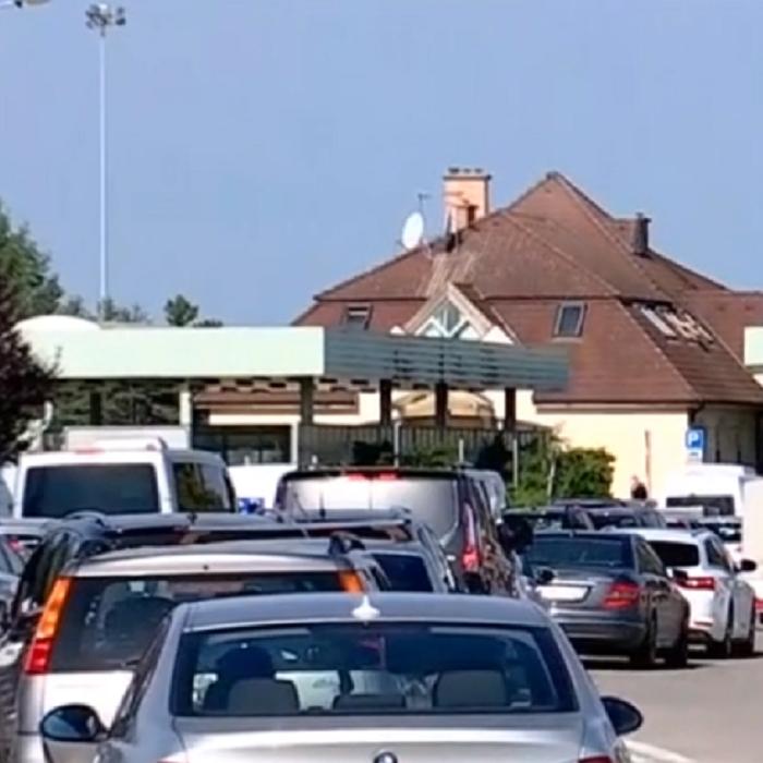 Restricţiile de călătorie impuse de Ungaria, subiectul discuţiilor dintre Aurescu şi ministrul de externe maghiar 