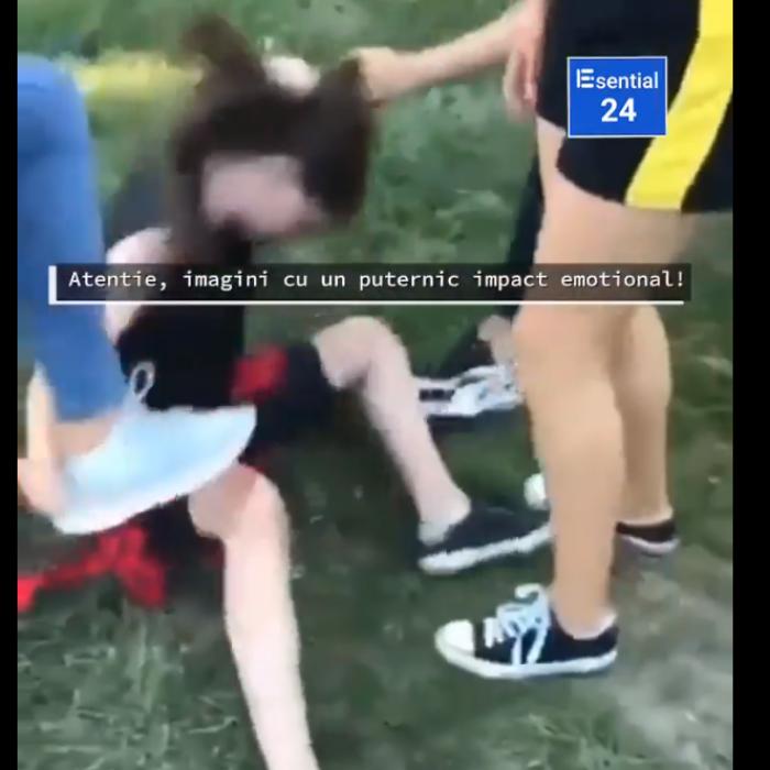 Minoră româncă bătută și umilită. Psiholog: ”Se idolatrizează agresorii!” De ce s-a ajuns aici