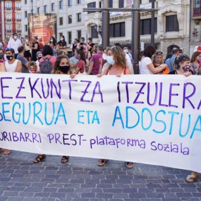 Spania. Greva de o zi a profesorilor. Sunt nemulţumiţi de reacţia guvernului regional la criza COVID-19
