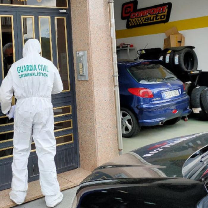 Spania. Un român s-a predat plin de sange polițiștilor: „Fratele meu este mort!”. I-a tăiat gatul