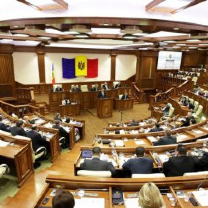 Peste 13000 de moldoveni au adresele în doar patru locuințe din Galați