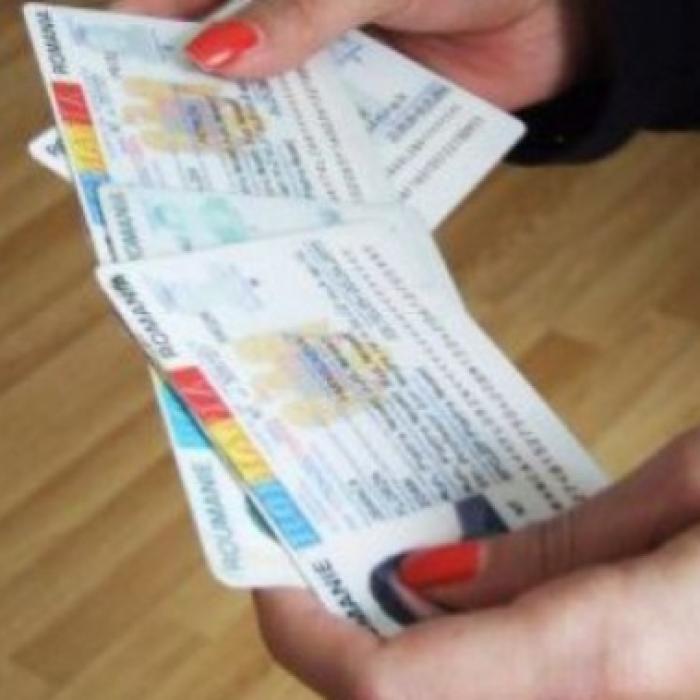 Italia. Un ucrainean a vrut să obțină rezidența cu un buletin românesc FALS. N-a mai apucat să iasă din primărie