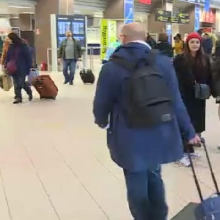 Alertă cu bombă pe aeroportul Otopeni