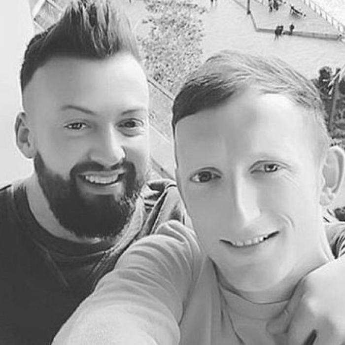 Un bărbat a murit după ce a mers în Turcia să își albească dinții. Alţi doi sunt în comă