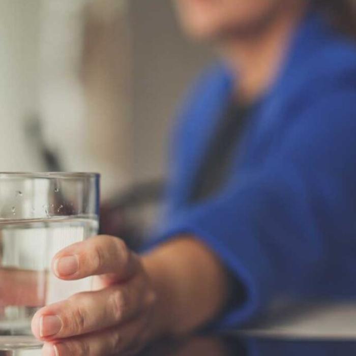 Nouă escrocherie, pusă la cale de români, face ravagii în Austria: „Doar puțină apă, te rog!“