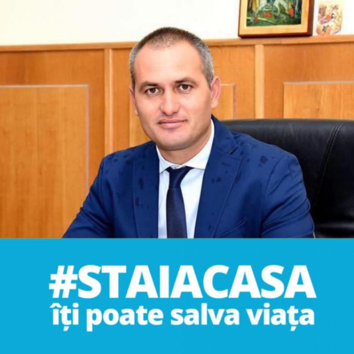 Primarul din Crevedia, care a petrecut alături de lăutari victoria de la locale, depistat cu Covid-19 
