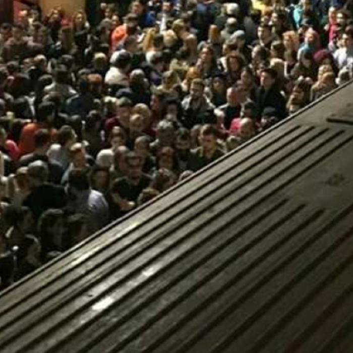 Accesul călătorilor în staţiile de metrou din Bucureşti ar putea fi restricţionat 