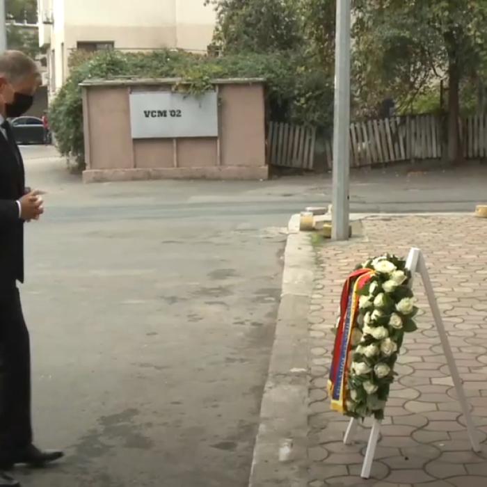 Preşedintele Iohannis a depus o coroană de flori în memoria victimelor de la "Colectiv"