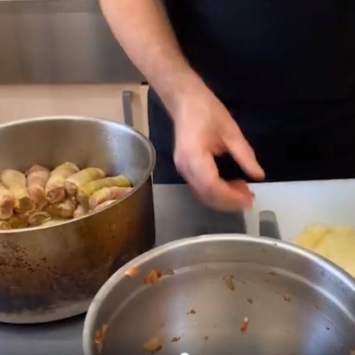 Halucinant! O româncă de 82 de ani căutată de INTERPOL: Îi ducea sarmale cu cannabis, nepotului, în penitenciar 