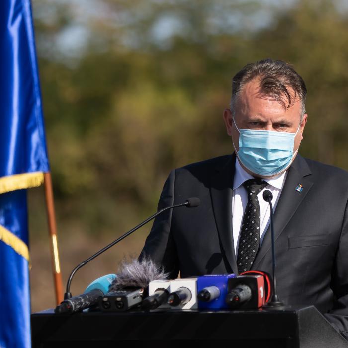 Nelu Tătaru: „Deocamdată nu este cazul să transferăm bolnavii de COVID în străinătate”