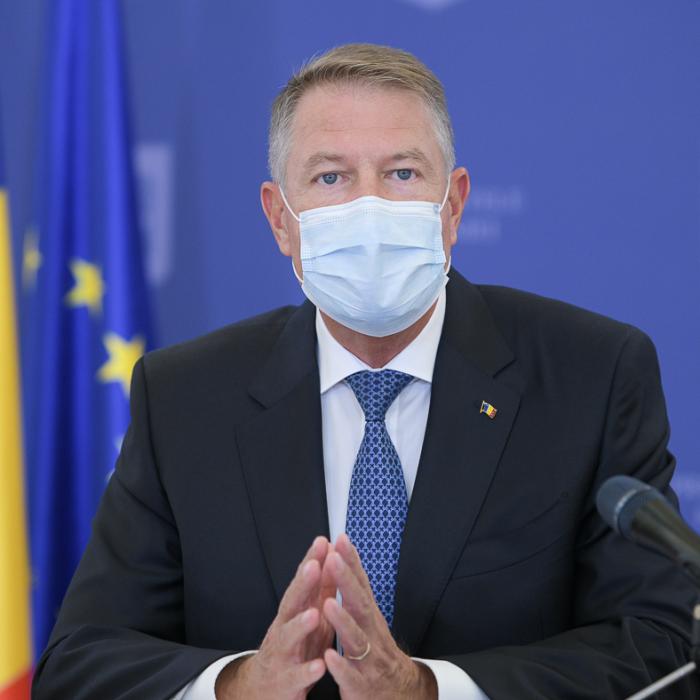 Iohannis, mesaj pentru români: "Respectați regulile! Măsurile au efect. Avem o plafonare a îmbolnăvirilor". ULTIMA ORĂ