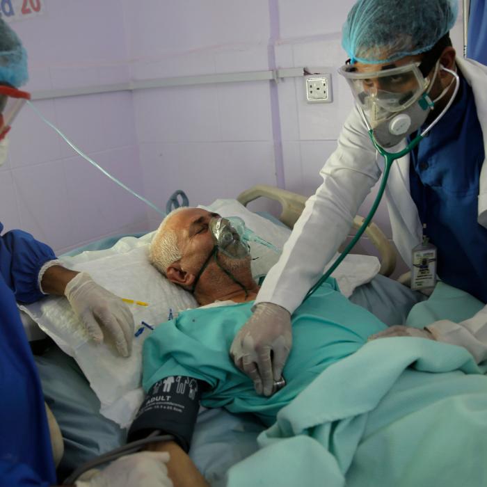 Franța devine prima țară europeană care depășește pragul de 2 milioane de cazuri de Covid 