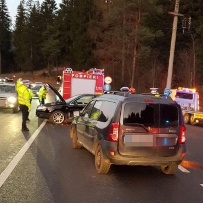 Cinci români, implicați într-un accident grav, în județul Prahova
