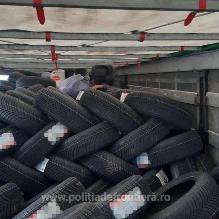 Frontieră. Patru şoferi s-au ales cu dosare penale. Transport cu surprize pentru poliţiştii români