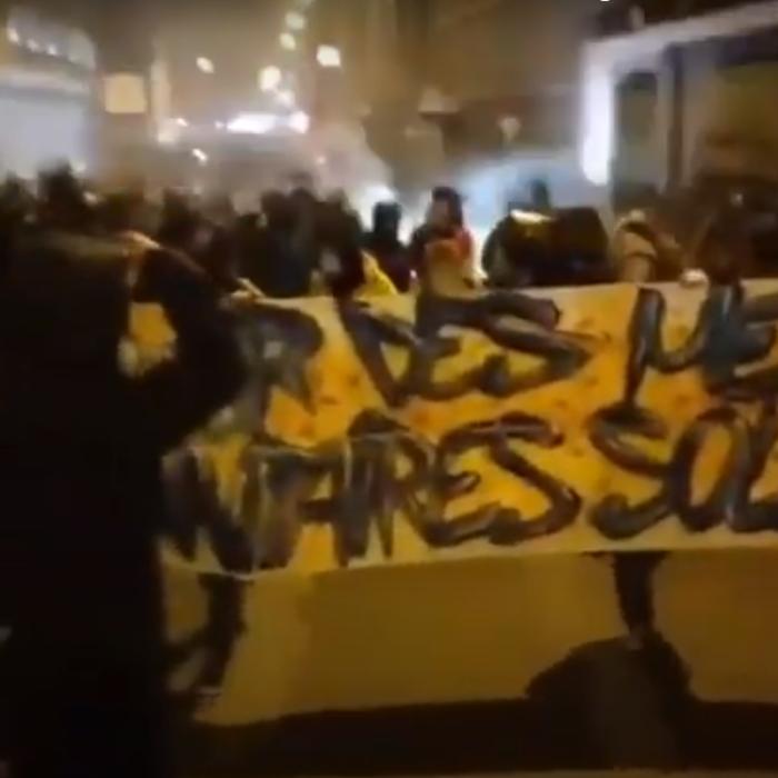 VIDEO. Protest în Belgia. Oamenii au ieşit în stradă împotriva restricţiilor de circulaţie. 17 protestatari reţinuţi de poliţie