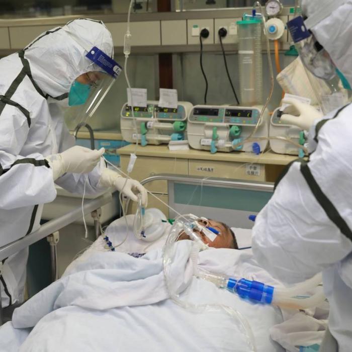 Medic român, apel DISPERAT pe Facebook pentru salvarea a 12 paturi pentru bolnavii COVID