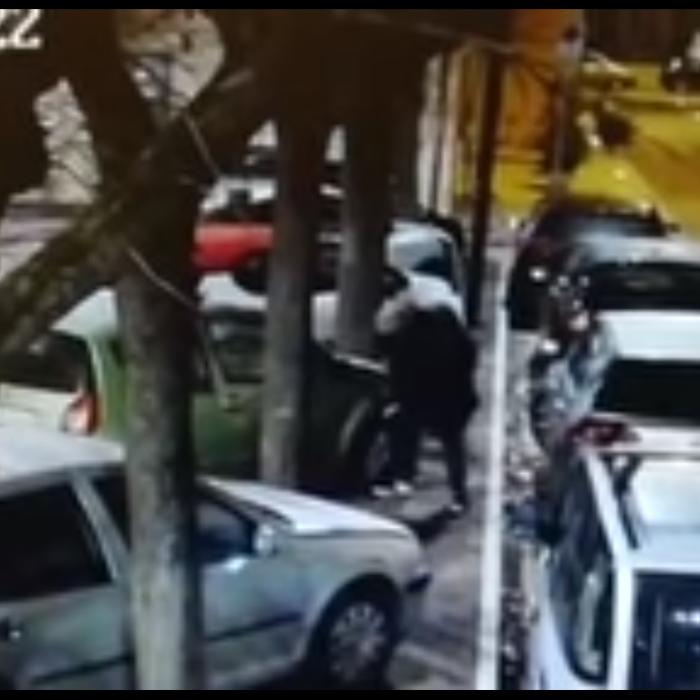 Spania. Tânăr român, arestat după ce a distrus oglinzile retrovizoare de la 18 maşini