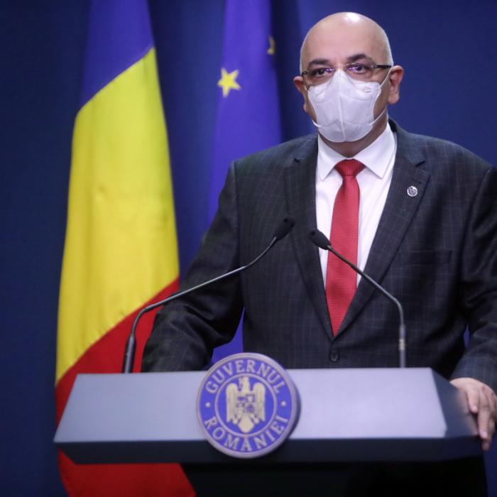 Raed Arafat, mesaj adresat colindătorilor: „Mare atenție cu cine vă întâlniți și unde mergeți!”