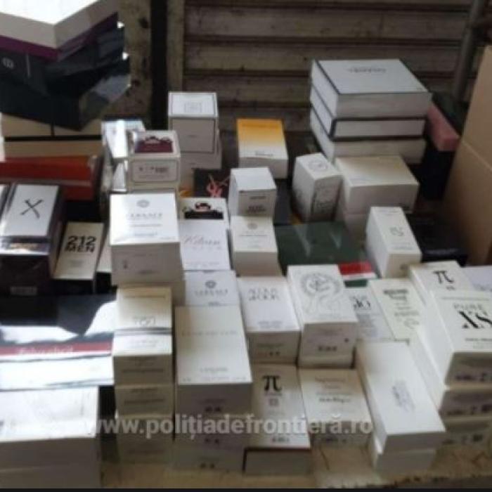 Româncă, oprită la frontiera României. Avea bagajul burdușit cu parfumuri și ceasuri de ”firmă”