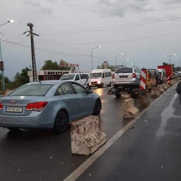 Frontierele României tranzitate de peste 90.000 de persoane. Jumătate au trecut la graniţele cu Ungaria