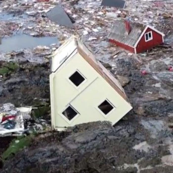 Imaginile dezastrului în Norvegia, după alunecarea de teren: 10 răniți și 21 de dispăruți, sute de oameni evacuați - Video