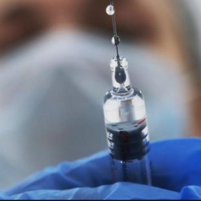 Autoritățile române despre ştirile false privind vaccinarea: "Au potenţial de a crea frică"
