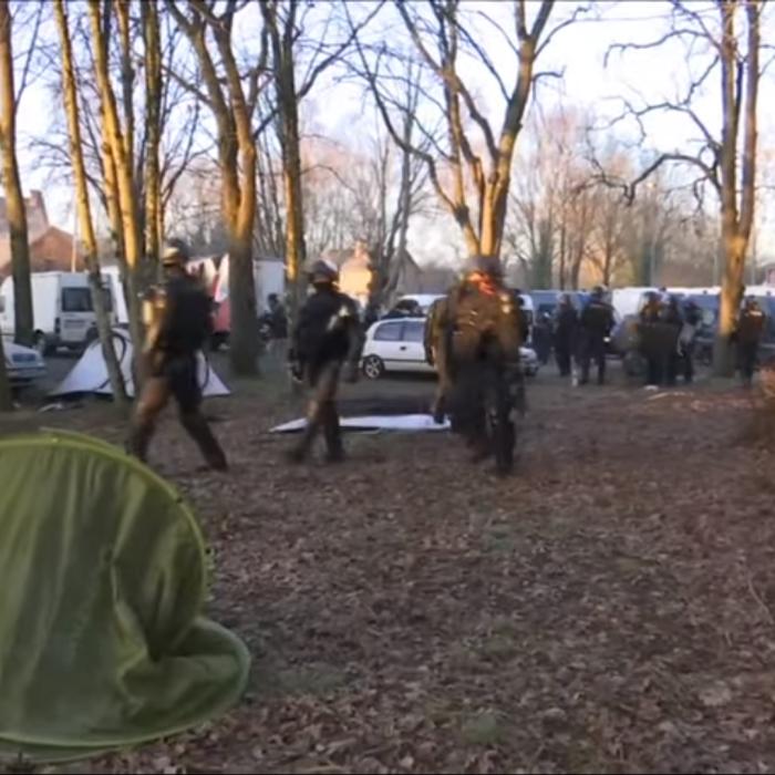 Franţa: Petrecere mamut, cu 2.500 de participanţi începută pe 31 decembrie, oprită în forță de polițiști (VIDEO)
