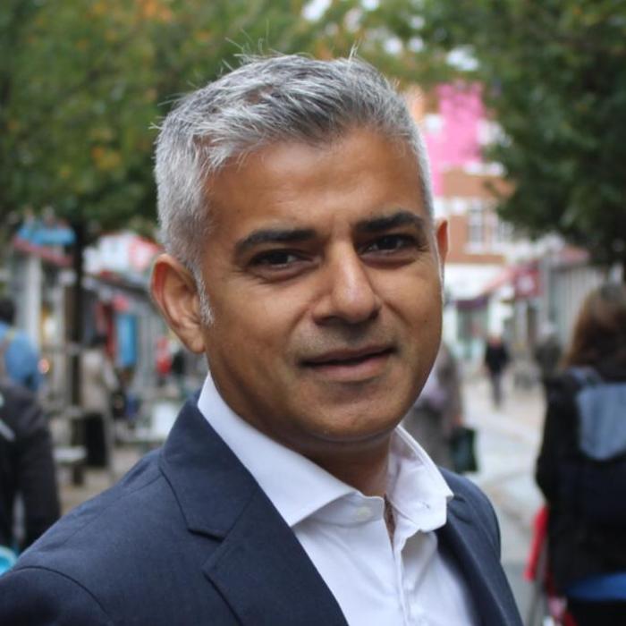 Stare de „Incident major“ în Londra. Primar: „Situaţia este acum critică, cu o propagare incontrolabilă a virusului“