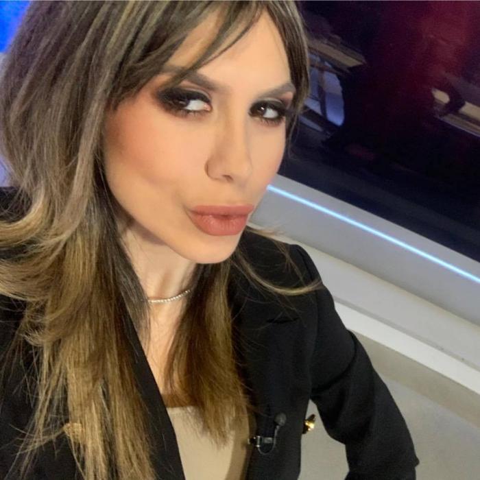 Denise Rifai, cu ochii pe "bărbații de stat" la vaccinare: "Nici cu Premierul nu-mi e rușine. Propun ca doamnelor să li se facă în picior"