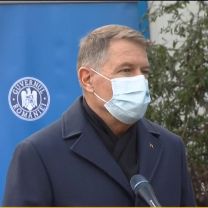 Iohannis, după vizita la centrul de vaccinare de la Romexpo: "Felicitări! O realizare notabilă" 
