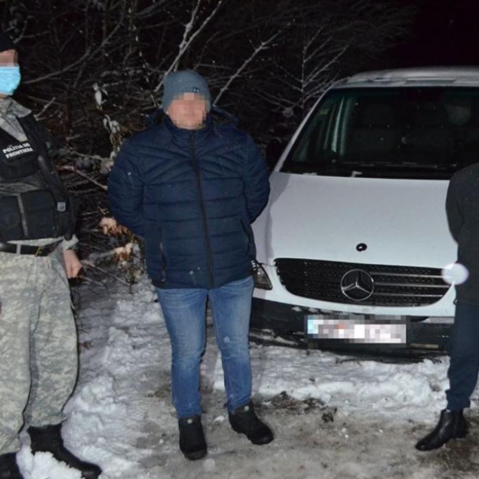 Român, rănit de polițiștii de frontieră din Maramureș. Bărbatul a vrut să treacă cu mașina peste oamenii legii