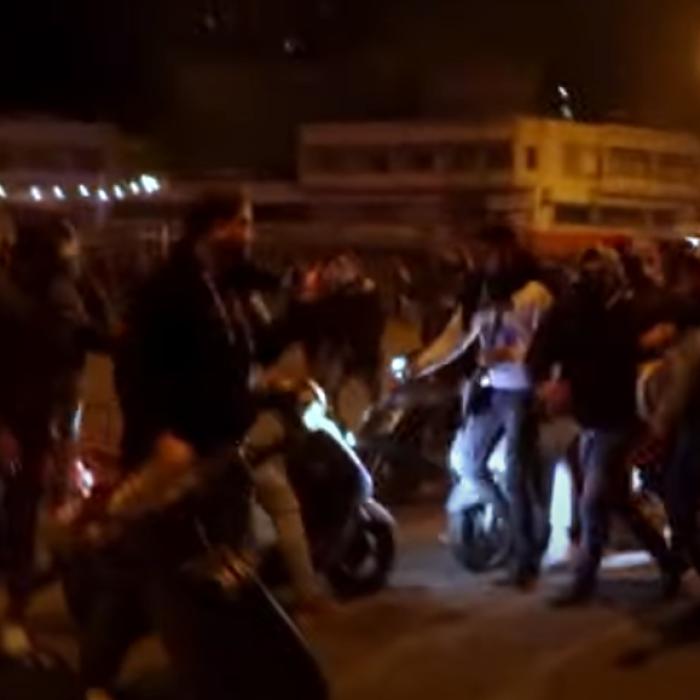 Zeci de manifestanţi răniţi în timpul unui protest împotriva restricţiilor antiepidemice - VIDEO