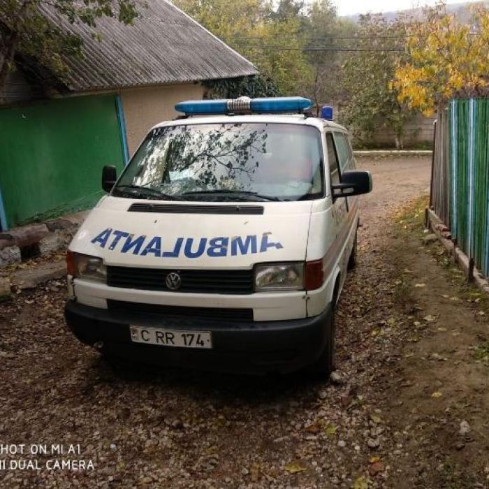Tragedie într-o familie: Un copil a decedat, iar altul este în stare gravă după ce au leșinat în timp ce făceau baie