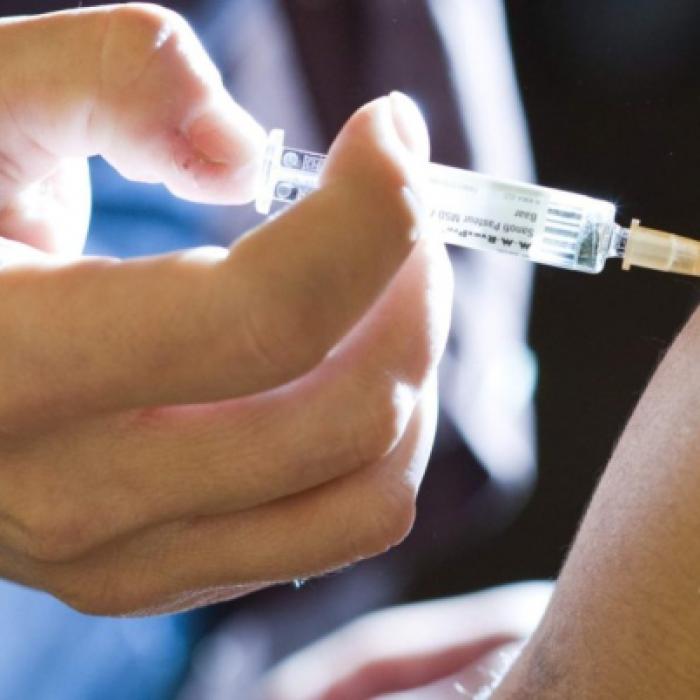 Reacţie severă făcută de un pacient român după a doua doză de vaccin anti-COVID