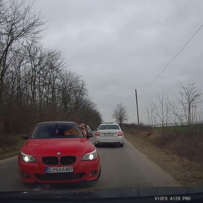 Video Amenințat cu pistolul în trafic. Revoltător: individul este cercetat în libertate