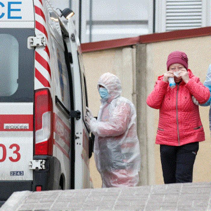Valul trei lovește puternic Europa: În Polonia se dublează numărul infectărilor, în Suedia - creștere accelerată a cazurilor grave în ultimele 3 săptămâni