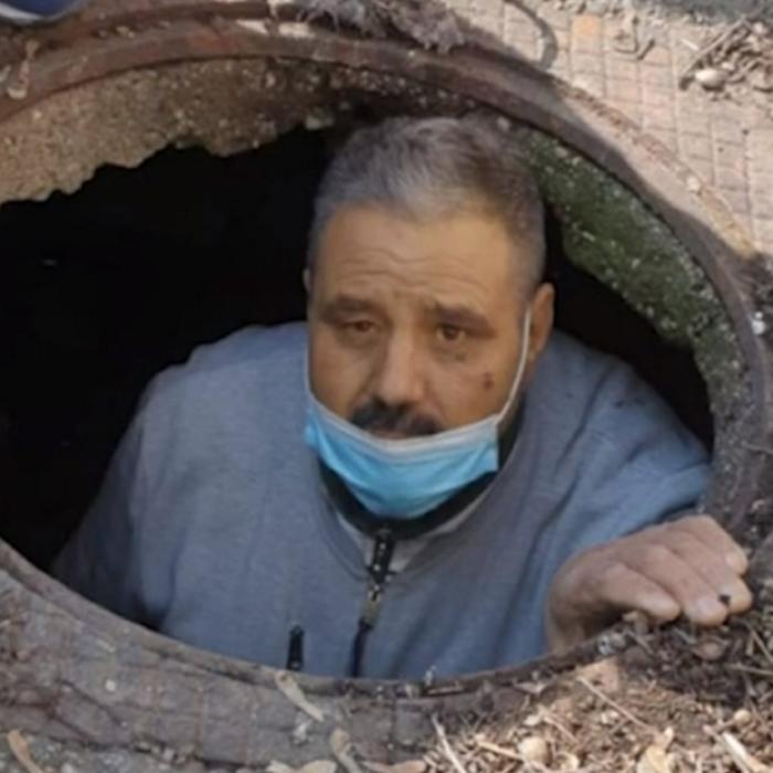 Deținutul român condamnat pentru crimă, prins chiar în curtea spitalului de unde evadase