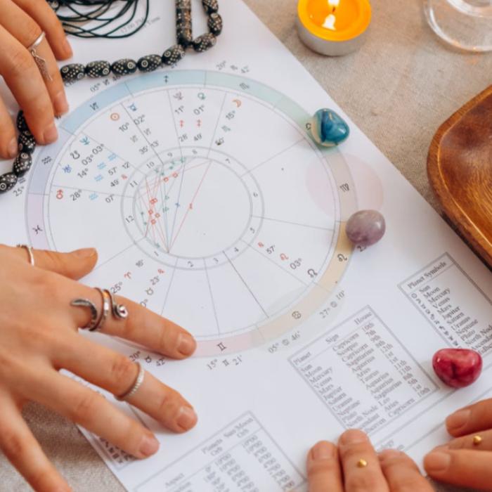 Horoscop 18 martie pentru toate zodiile: Taurii întâlnesc astăzi pe cineva care le va schimba viața. Fecioarele, probleme cu banii