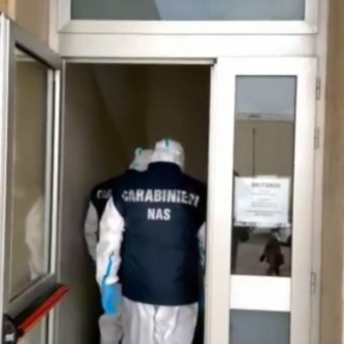 Italia. Zeci de nereguli, descoperite în morgi: sicrie abandonate, adeverinţe de înhumare false și igienă precară