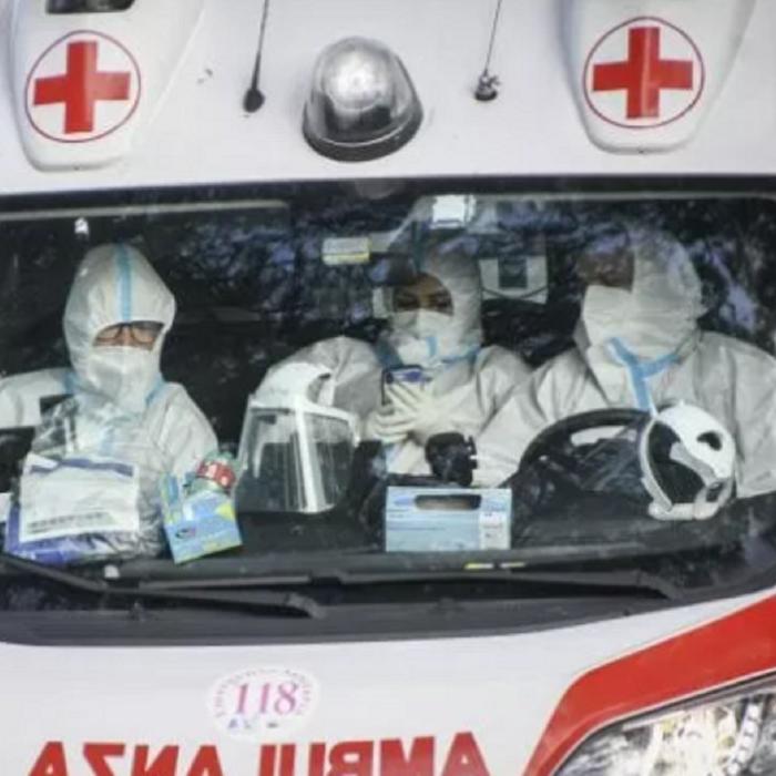 Italia. Fetița unei badante românce moare alături de iubitul mamei sale sub un TIR. După 12 ani, instanța face dreptate